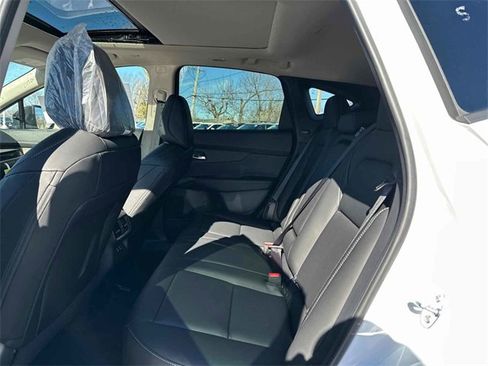 New 2025 Nissan Murano SL image 10