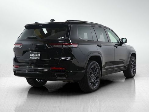 Used 2023 Jeep Grand Cherokee L Summit image 5