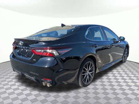 Used 2024 Toyota Camry SE w/ Convenience Package FWD image 3