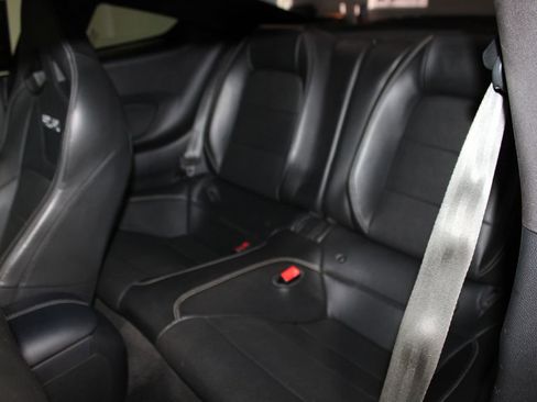 Used 2018 Ford Mustang GT Premium w/ Performance Package - Level 2 image 19