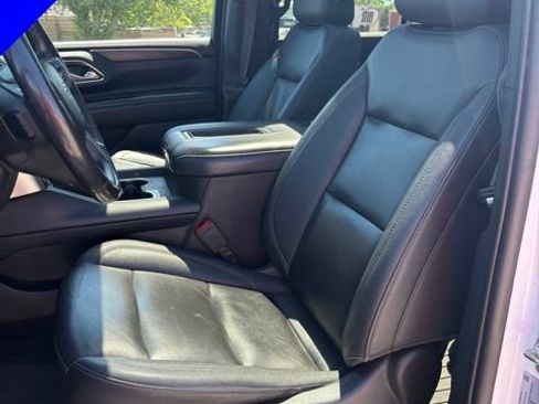 Used 2022 Chevrolet Tahoe Z71 w/ Luxury Package AWD/4WD image 12