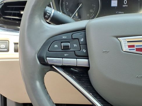 Used 2021 Cadillac XT6 Premium Luxury FWD image 14