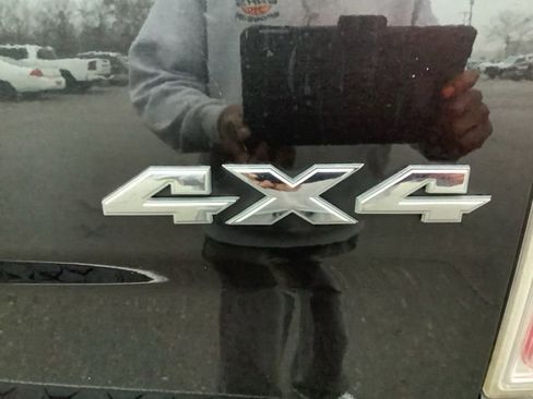 Used 2017 RAM 2500 Laramie w/ Convenience Group image 10