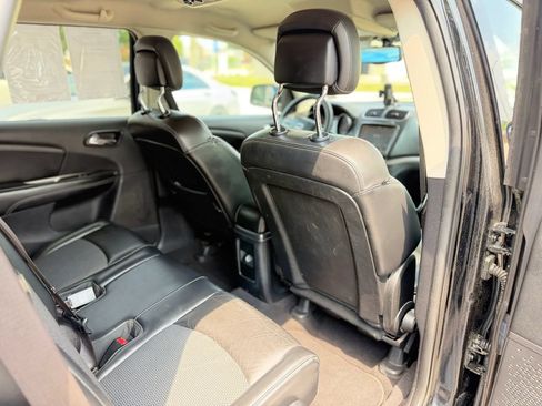 Used 2015 Dodge Journey Crossroad w/ Flexible Seating Group FWD image 15