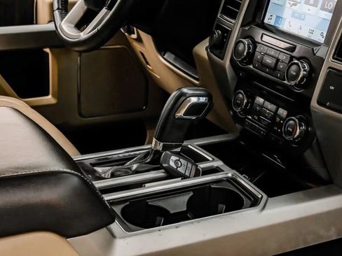 Used 2017 Ford F150 Lariat RWD image 20