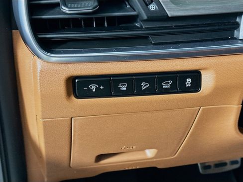 Used 2024 Kia Telluride SX X-Line image 17