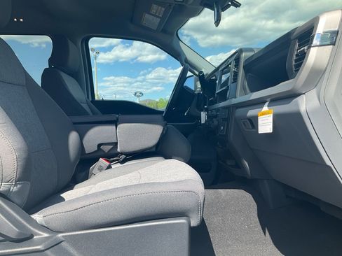 New 2026 Ford F250 XL AWD/4WD image 12