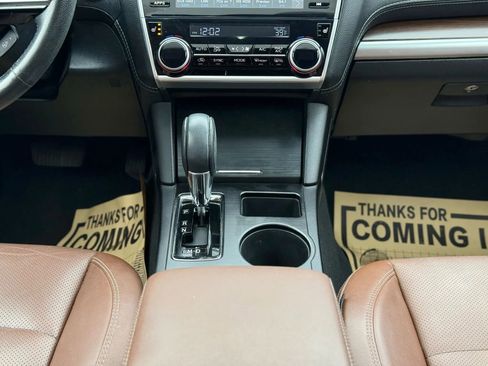 Used 2018 Subaru Outback 3.6R Touring w/ Popular Package #3 image 18