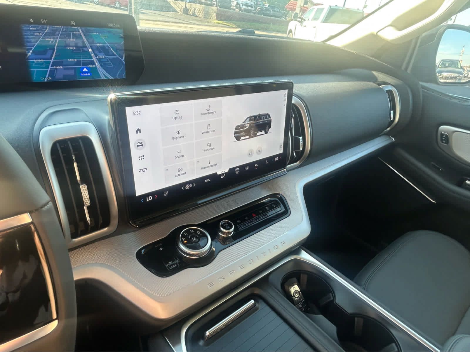 New 2027 Ford Expedition Active AWD/4WD image 37
