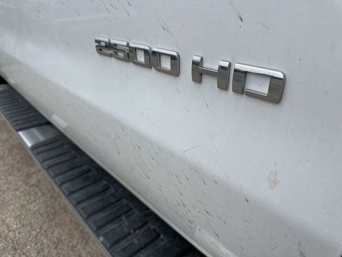 Used 2015 Chevrolet Silverado 2500 LT AWD/4WD image 6