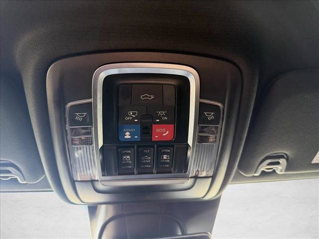 Used 2022 RAM 3500 Laramie AWD/4WD image 19