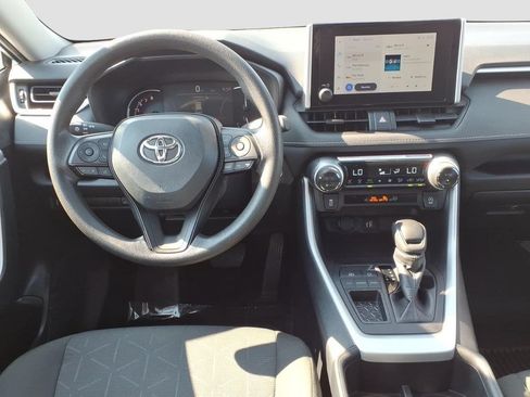 Used 2024 Toyota RAV4 XLE w/ Convenience Package FWD image 13
