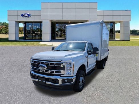 New 2026 Ford F350 XL w/ XL Chrome Package AWD/4WD image 4