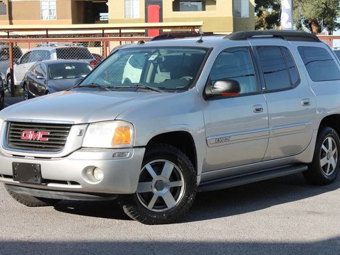 Used 2005 GMC Envoy XL SLT RWD image 4