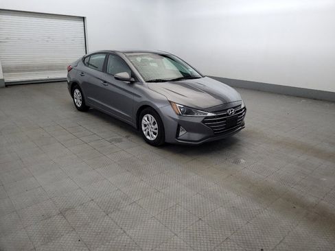 Used 2019 Hyundai Elantra SE FWD image 13
