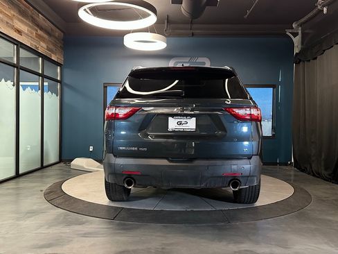 Used 2018 Chevrolet Traverse LT image 4