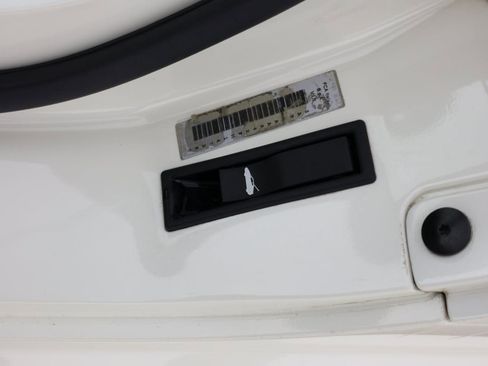 Used 2015 Alfa Romeo 4C Coupe w/ Leather Interior Group image 21