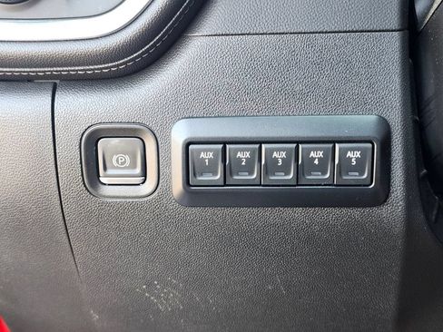 Used 2022 Chevrolet Silverado 2500 High Country AWD/4WD image 26