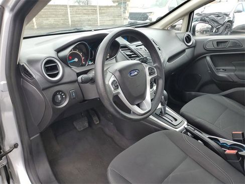 Used 2018 Ford Fiesta SE image 10
