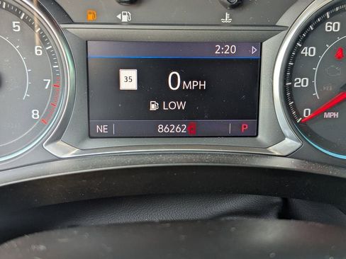 Used 2020 Chevrolet Traverse Premier image 31