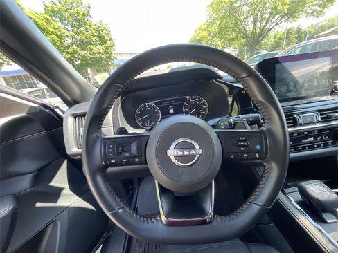 Used 2024 Nissan Pathfinder Rock Creek AWD/4WD image 15