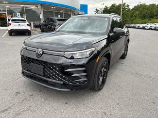 Used 2025 Volkswagen Tiguan SE R-Line AWD/4WD video 1