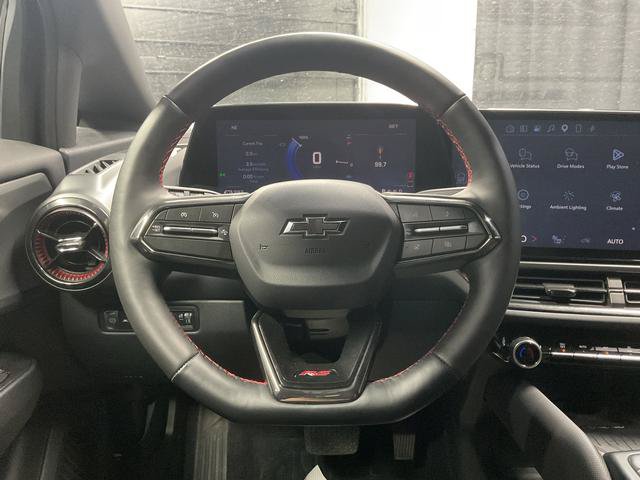 Used 2025 Chevrolet Equinox EV RS FWD image 17