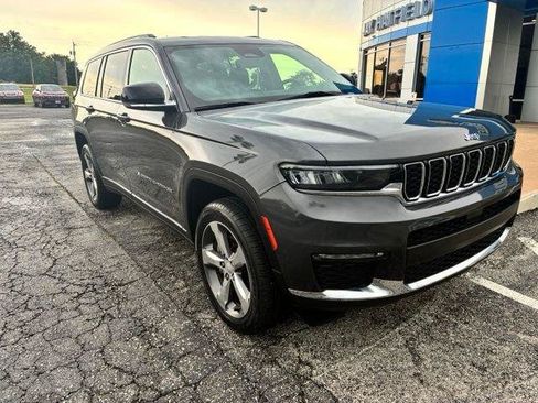 Used 2022 Jeep Grand Cherokee L Limited AWD/4WD image 2