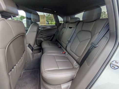 Used 2024 Porsche Macan AWD/4WD image 14