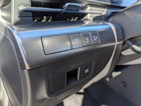 New 2026 Hyundai Kona SE FWD image 19