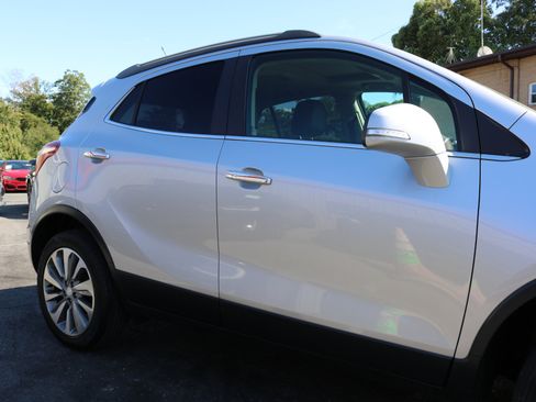 Used 2019 Buick Encore Preferred image 11