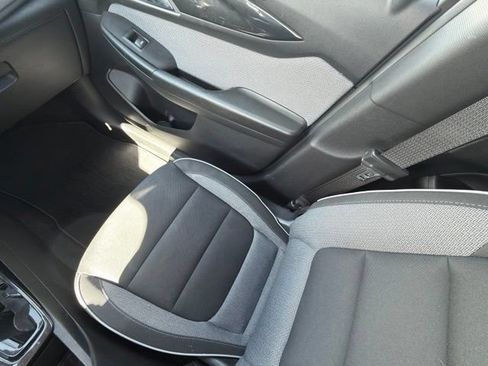 Used 2024 Chevrolet TrailBlazer LT w/ LT Cold Weather Package AWD/4WD image 6