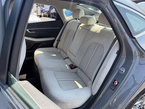 Used 2023 Hyundai Sonata SEL FWD image 16