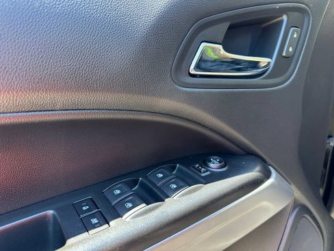 Used 2018 Chevrolet Colorado ZR2 AWD/4WD image 19