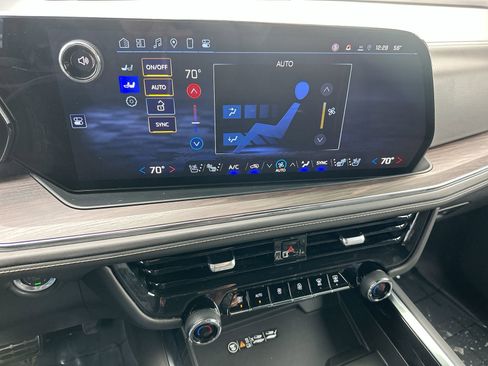 Used 2025 Chevrolet Tahoe Premier image 19