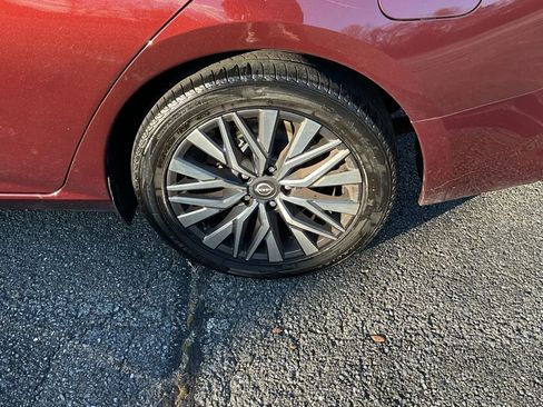 Used 2023 Nissan Altima 2.5 SV image 10