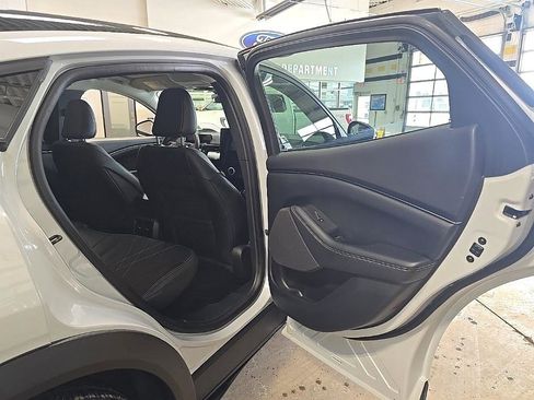 Used 2022 Ford Mustang Mach-E Select image 31