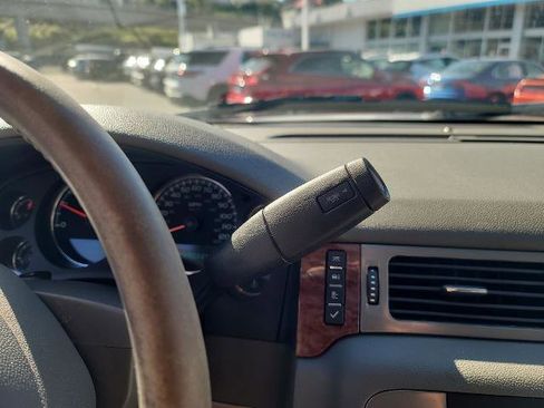 Used 2008 GMC Yukon SLT w/ SLT Preferred Equipment Group image 14