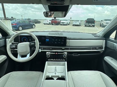 Used 2026 Hyundai Santa Fe SEL image 21