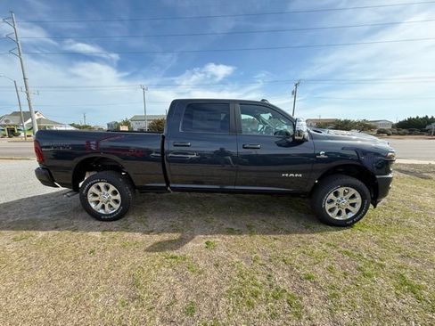 New 2026 RAM 2500 Laramie w/ Sport Appearance Package AWD/4WD image 7