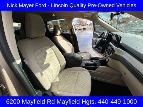 Used 2020 Ford Escape SE image 23
