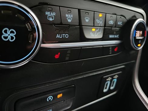 Used 2020 Ford EcoSport SE image 21