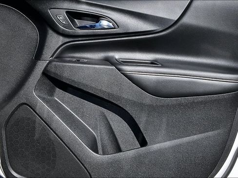 Used 2019 Chevrolet Equinox Premier image 24