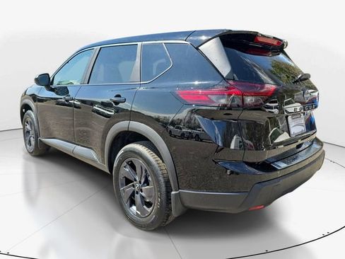 New 2026 Nissan Rogue SV FWD image 8