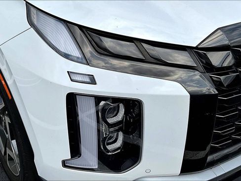 Used 2023 Hyundai Palisade Limited w/ Cargo Package AWD/4WD image 29