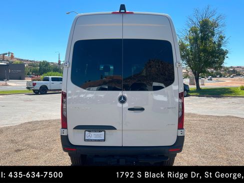 Used 2026 Mercedes-Benz Sprinter 2500 image 4