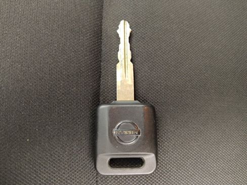 Used 2025 Nissan Versa S FWD image 32
