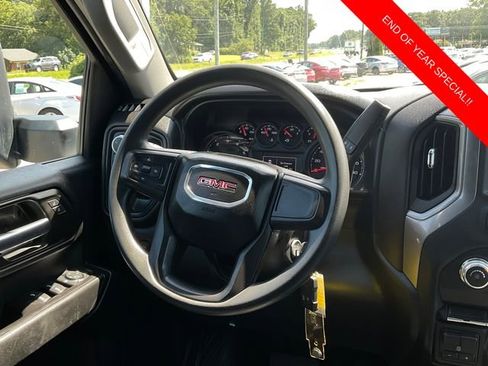 Used 2021 GMC Sierra 2500 4x4 Crew Cab w/ Gooseneck/5TH Wheel Package image 16