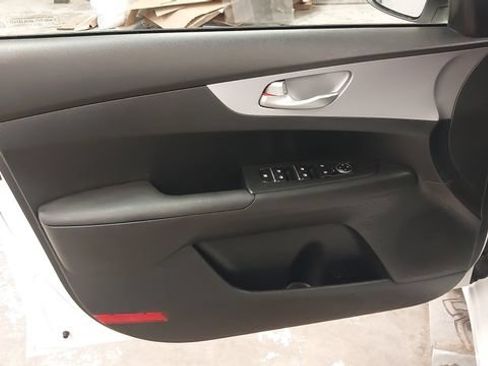 Used 2024 Kia Forte LXS FWD image 19