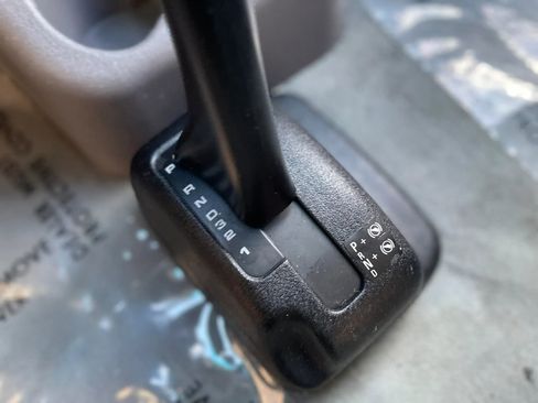 Used 2002 Volkswagen Eurovan MV image 23